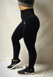 High waist, seamless black gym leggings with hard fitness logo
